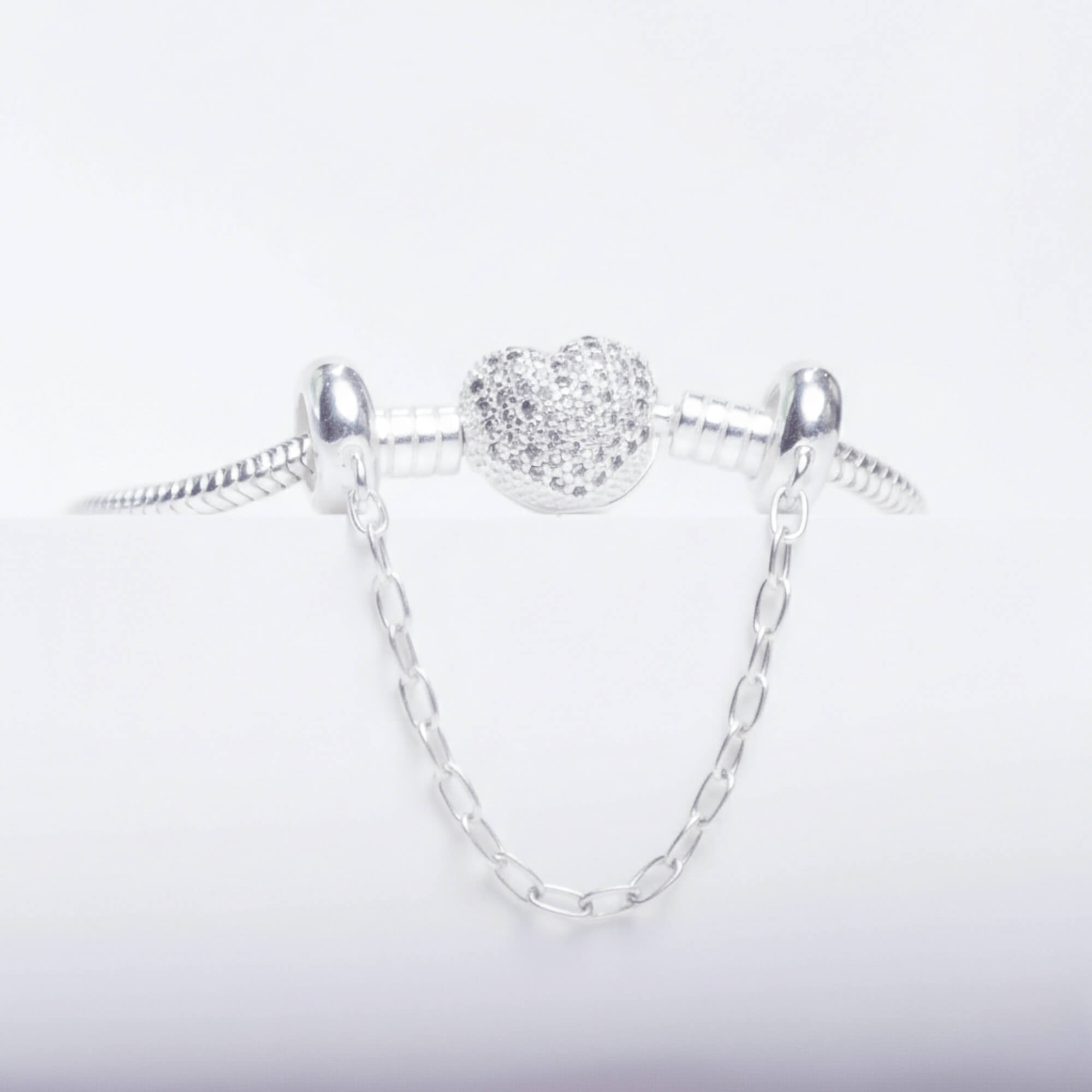 (BRINDE) Kit Pulseira Coração Cravejado + Corrente de Segurança Prata 925